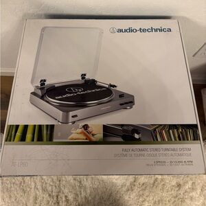 Audio Technica AT-LP60 Turntable